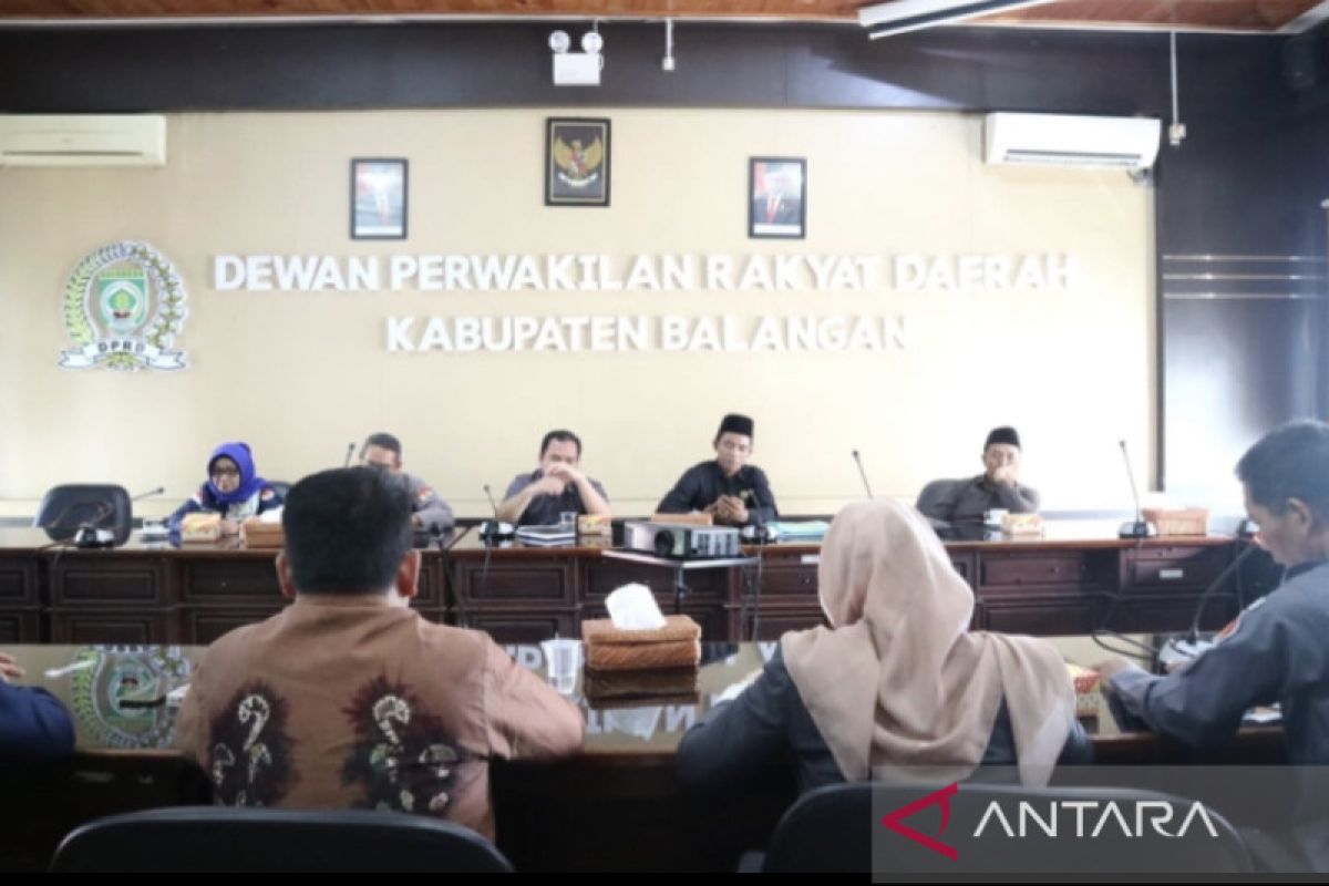 DPRD gelar RDP dengan Bawaslu dan KPU Balangan