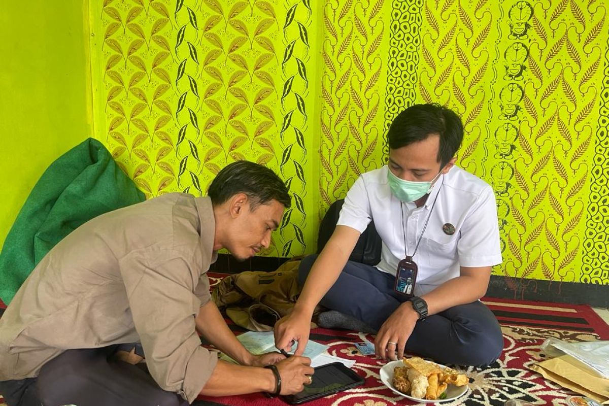 Jasa Raharja Banten serahkan santunan ke ahli waris korban kecelakaan di Jalan Raya Serang KM 35
