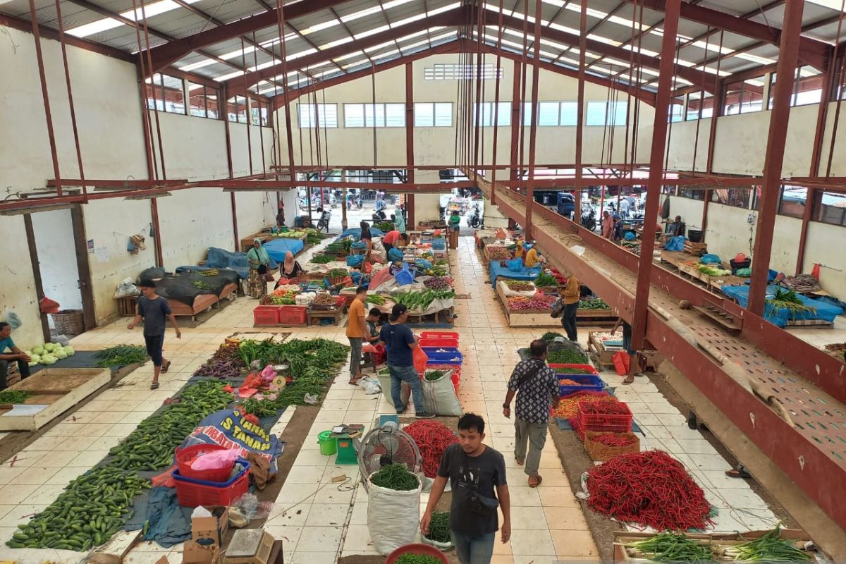 Persediaan menipis, harga tomat di Aceh naik capai Rp15 ribu per kg