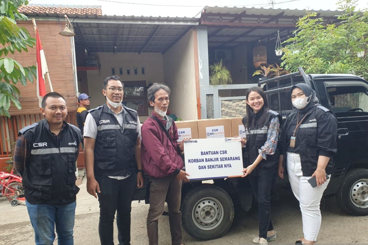 BRI Insurance salurkan bantuan untuk korban banjir di Semarang