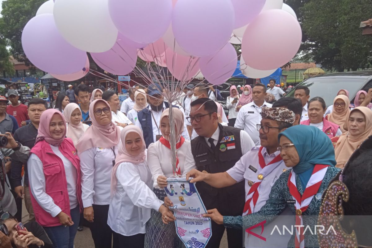 Gubernur harap "Sekoper Cinta" di 80 desa Cirebon lahirkan SDM unggul