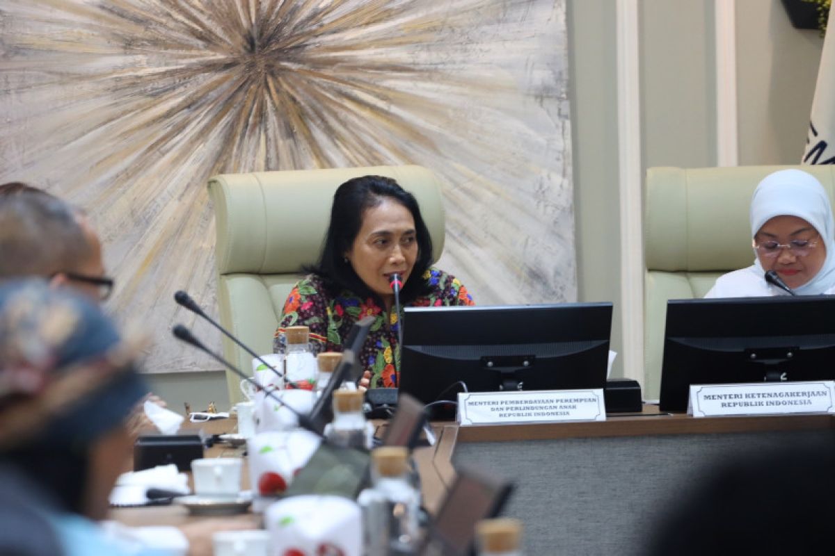 Minister urges DPR to ratify bill on domestic worker protection