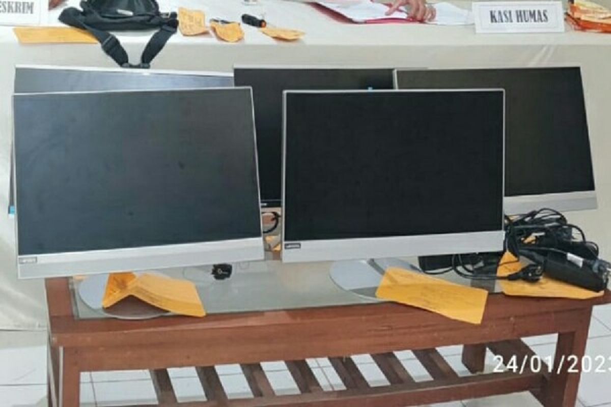 Polisi ringkus pelaku pencurian enam komputer Kantor Setda Minahasa Utara
