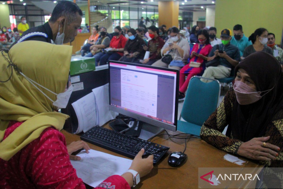 250 warga ikuti vaksin booster di Kantor Wali Kota Jaktim