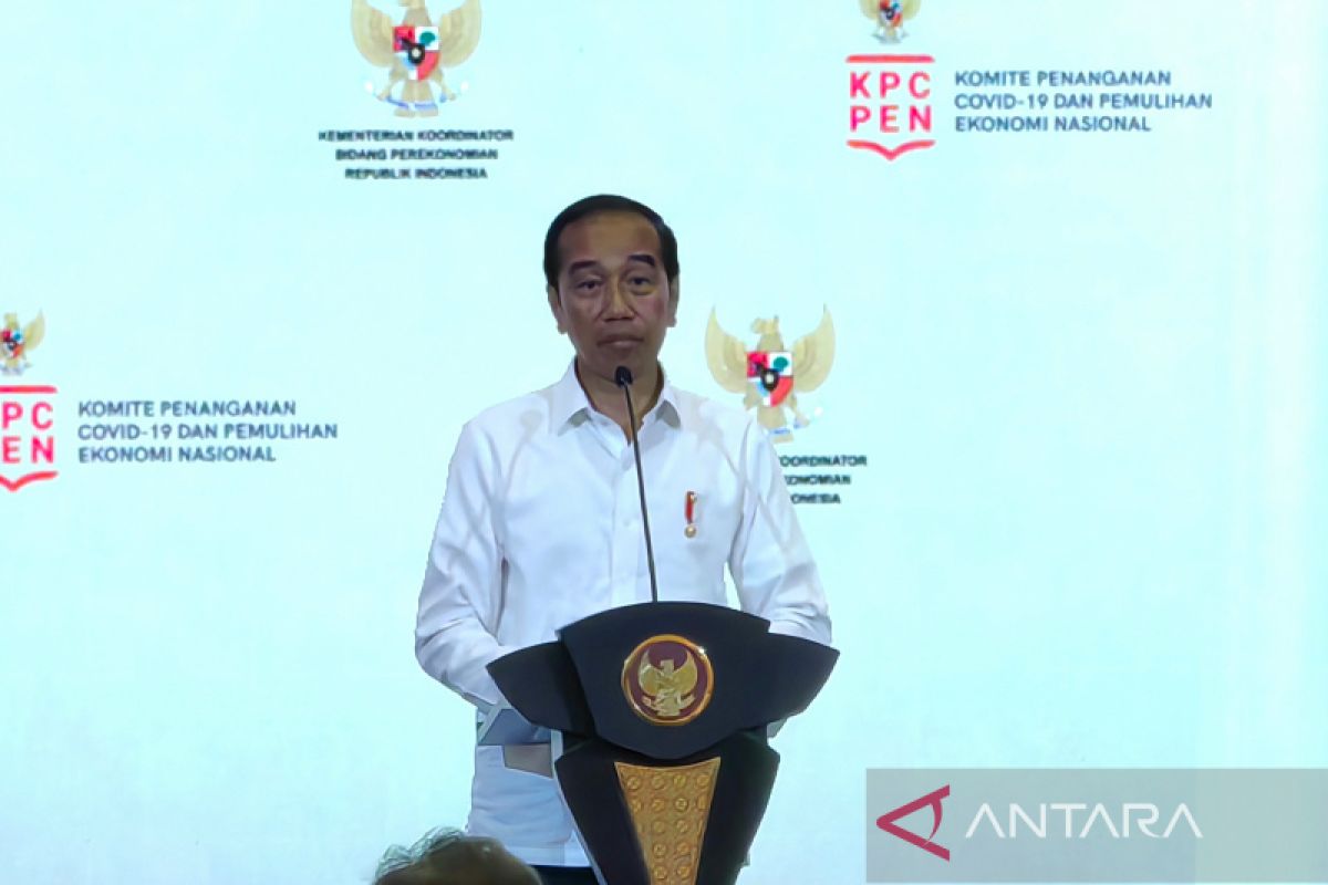 Jokowi: Tekanan pandemi COVID-19 buat semua lini bekerja