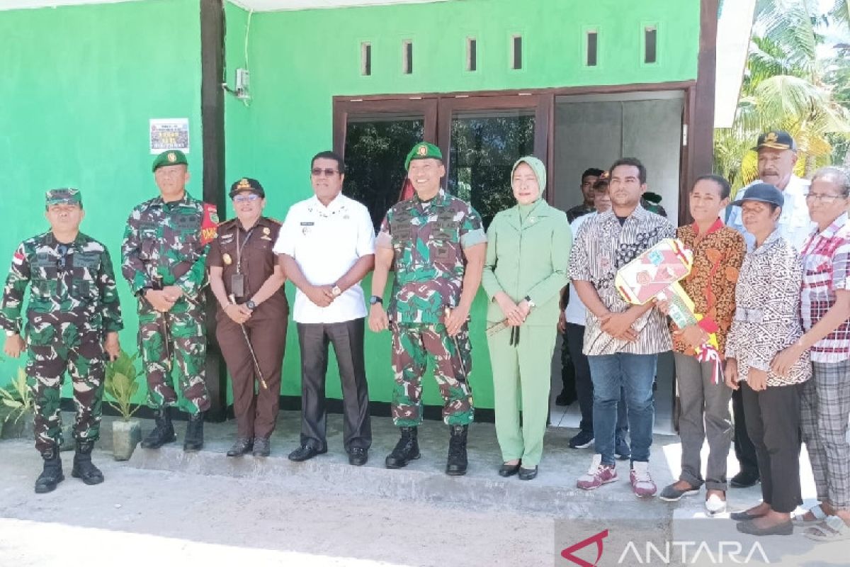 Pendekatan teritorial-humanis TNI dan Polri menjaga Biak kondusif