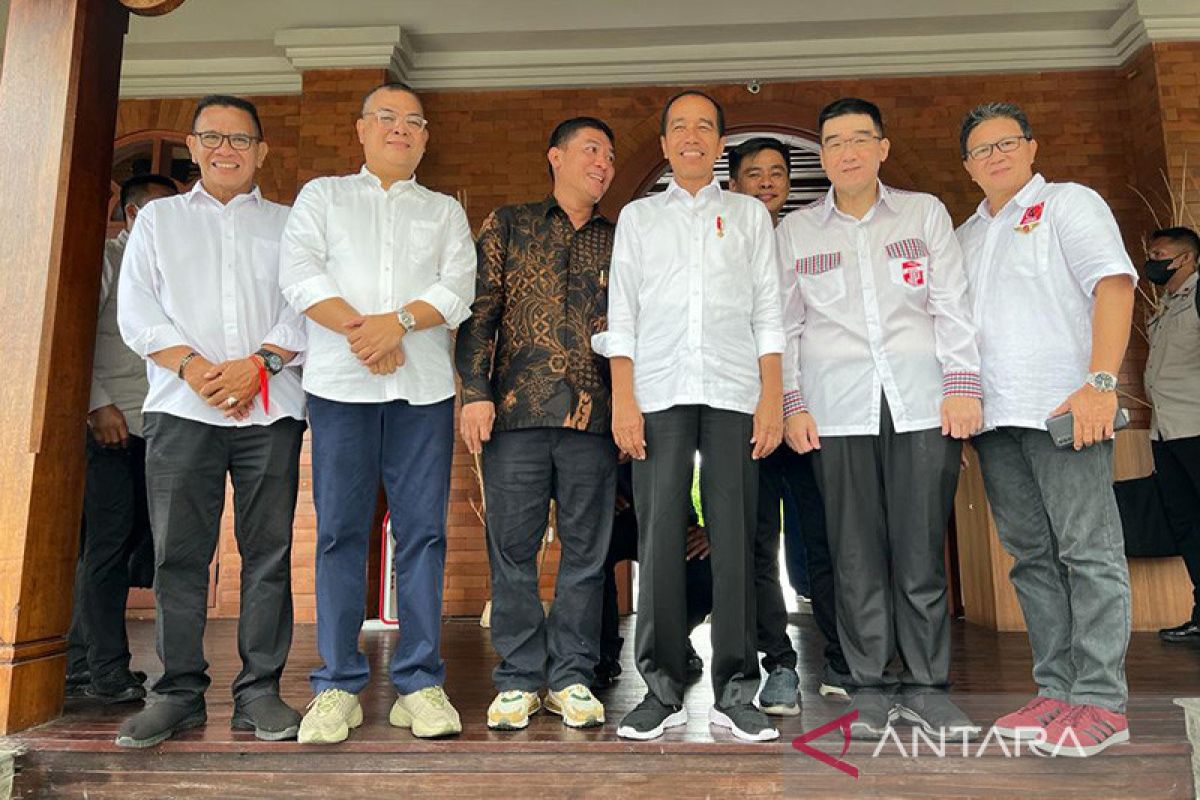 Relawan ingin Presiden Jokowi evaluasi menteri