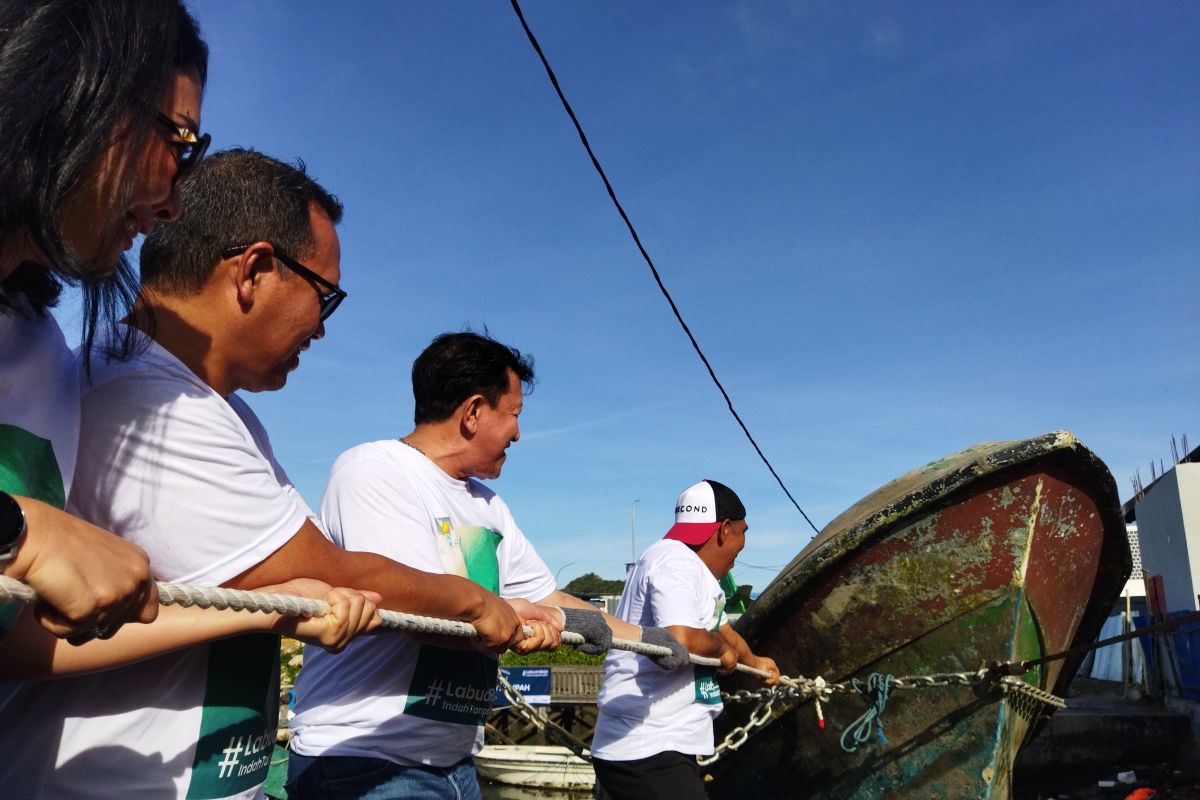 Mabar apresiasi gerak holding BUMN peduli sampah Labuan Bajo