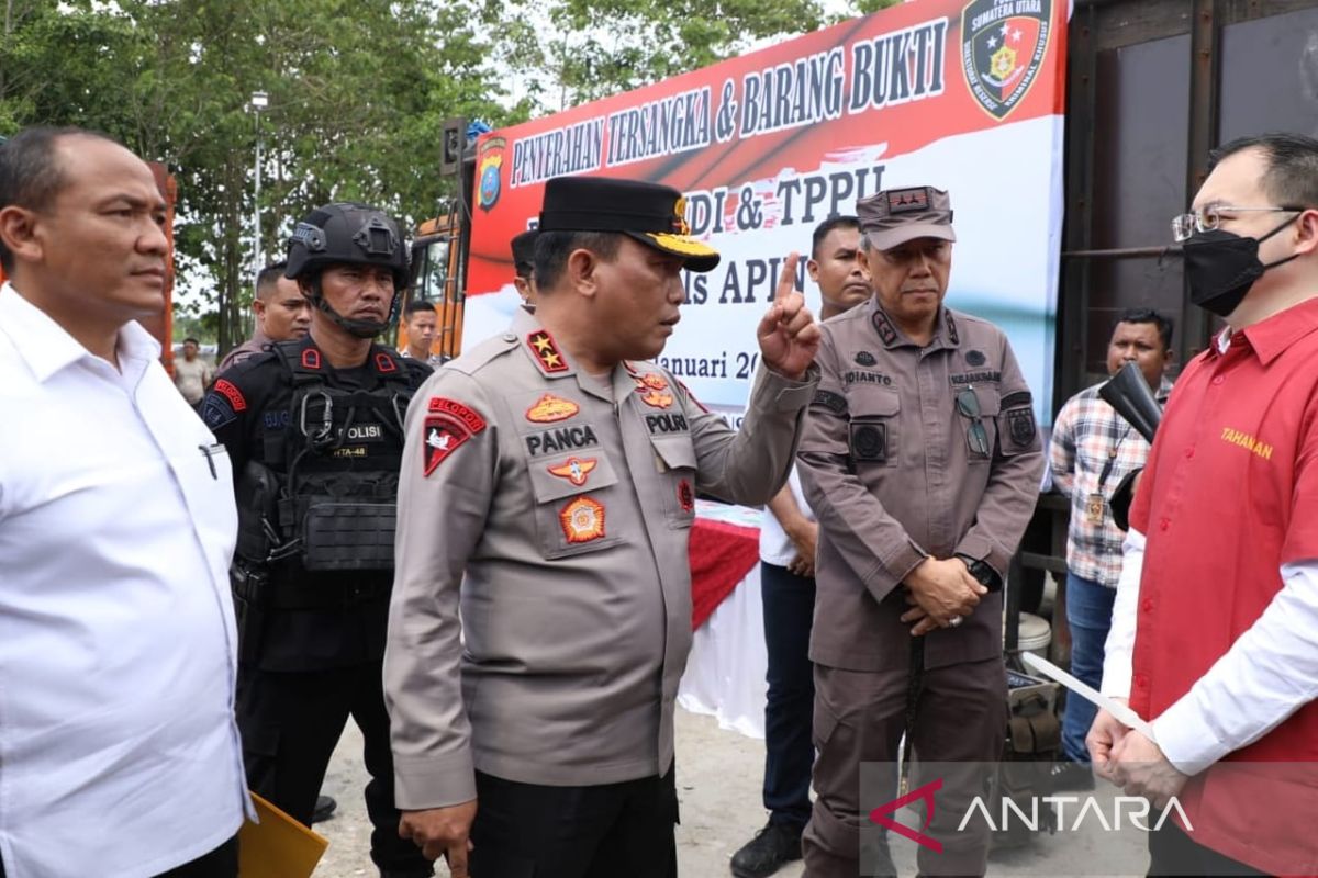 Polda Sumut tuntaskan kasus judi dan  TPPU bos judi Apin BK