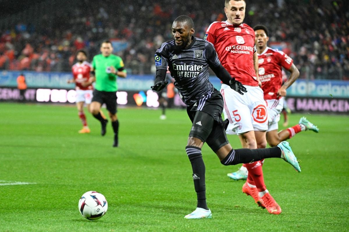 Rennes pinjam striker Karl Toko-Ekambi dari Lyon