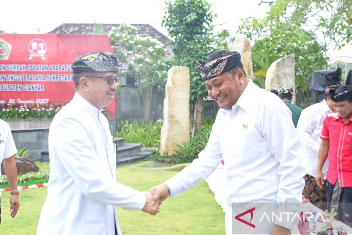 Bupati Gianyar lantik Gede Alit jadi sekretaris daerah