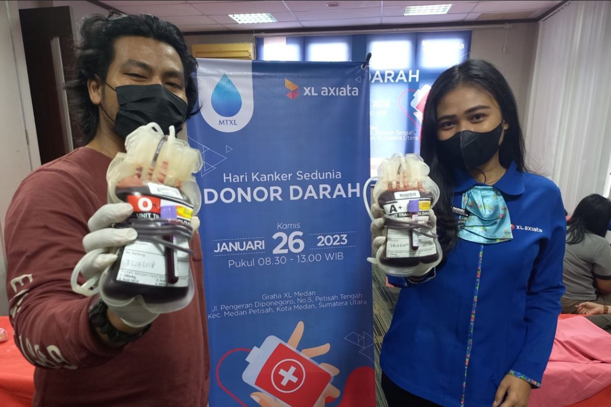 Sambut Hari Kanker Sedunia, XL Axiata - Komunitas jurnalis gelar donor darah di Medan
