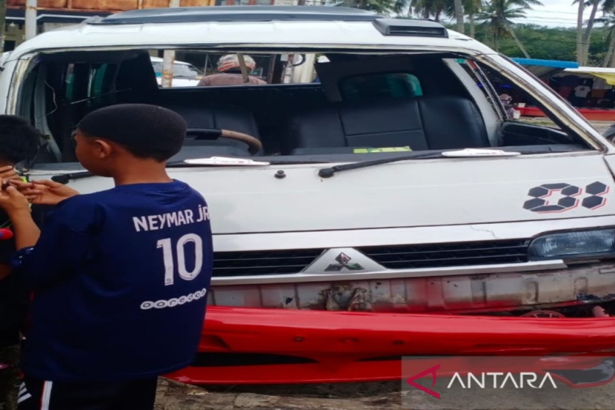 Laka Lantas di Simpang Aek Galoga, satu meninggal, lima luka-luka