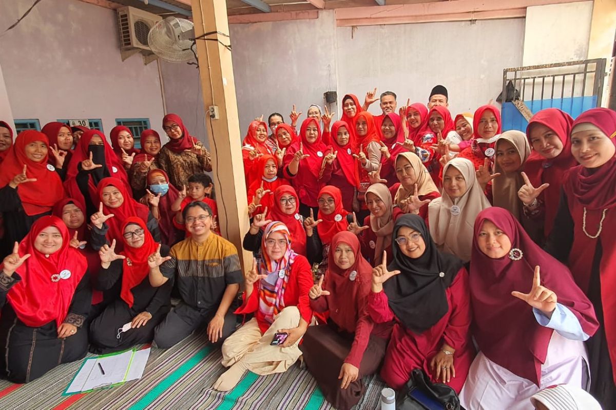 Ketua Jawara Depok dan Kopel Limo beri edukasi pemilihan sampah lingkungan