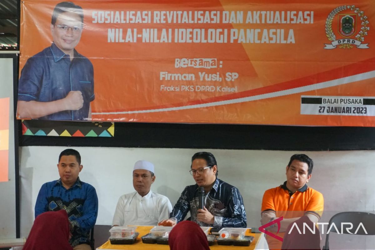 Legislator: : ZIS dan pemberdayaan ekonomi ummat bentuk splikasi Nilai-nilai Ideologi Pancasila