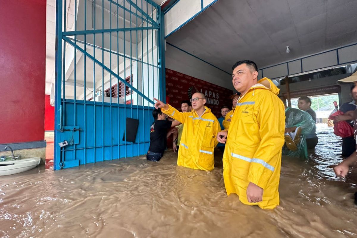 Kakanwil Kemenkumham Sulut tinjau Lapas Manado terendam banjir