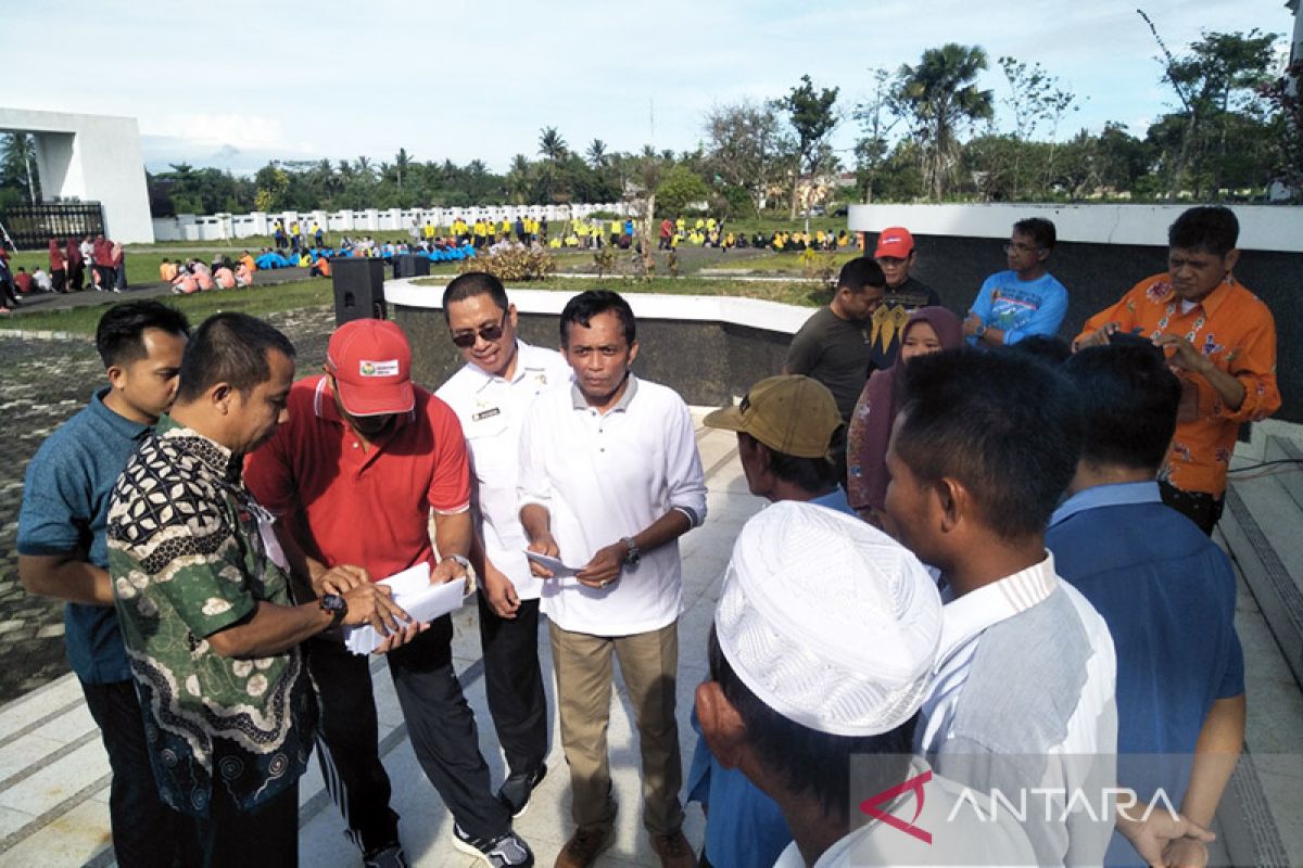 Kementan RI salurkan ganti rugi ternak terdampak PMK di Lombok Tengah