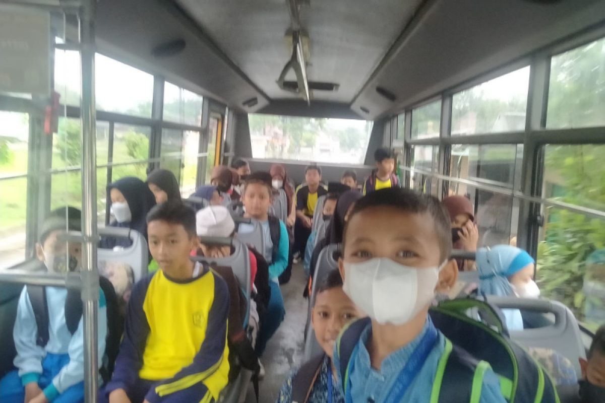 Dinas Perhubungan Gunungkidul menambah empat bus sekolah