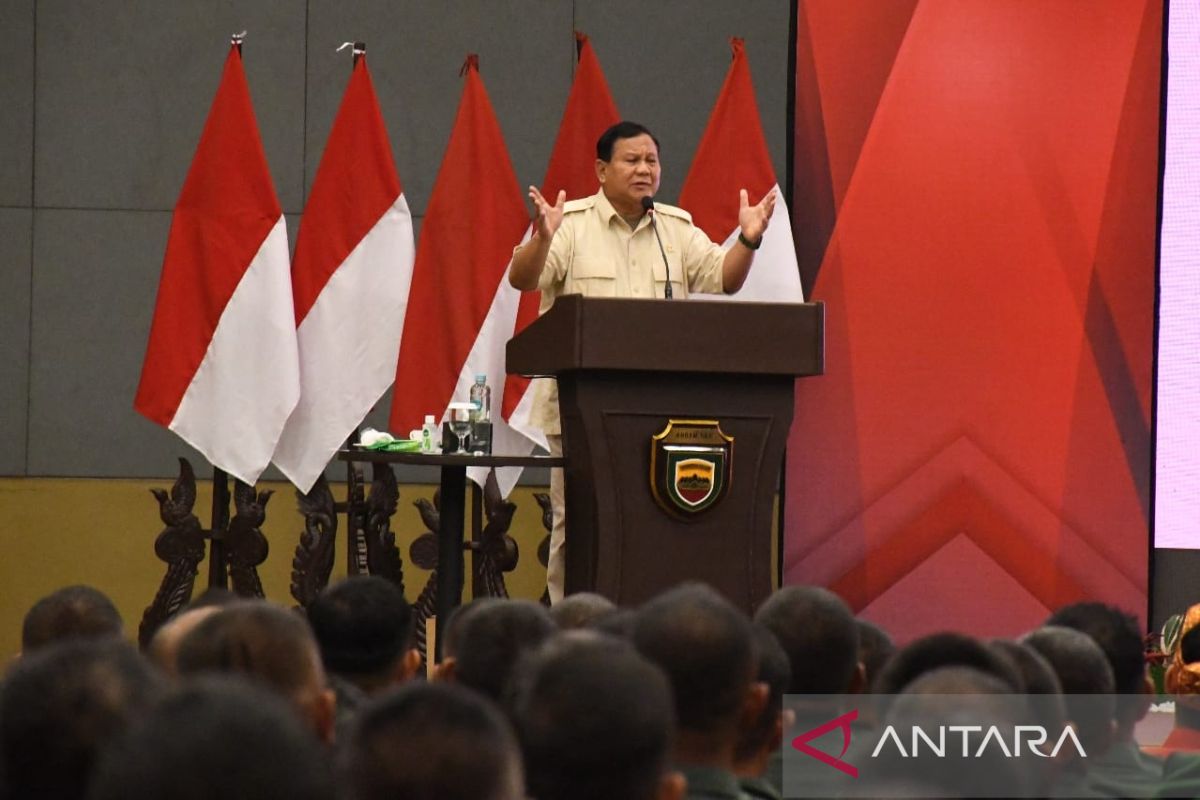 Prabowo: Peran Babinsa sangat strategis