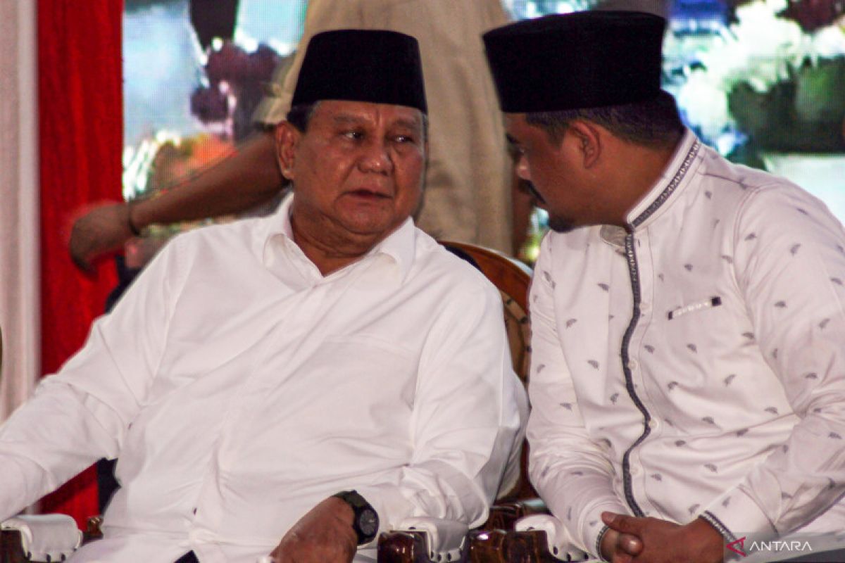 Prabowo ingatkan pentingnya kerukunan saat zikir bareng Bobby Nasution