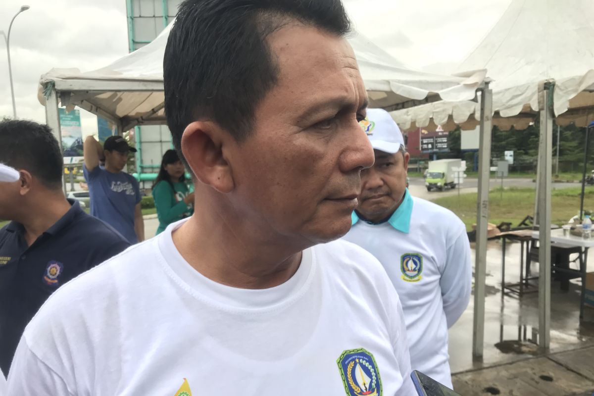 Gubernur Ansar minta nelayan tidak jauh-jauh melaut saat cuaca ekstrem