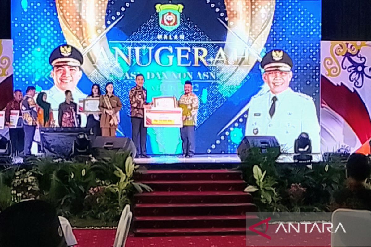 Andi Harun: ASN dan non ASN penerima Award  terus tingkatkan kinerja