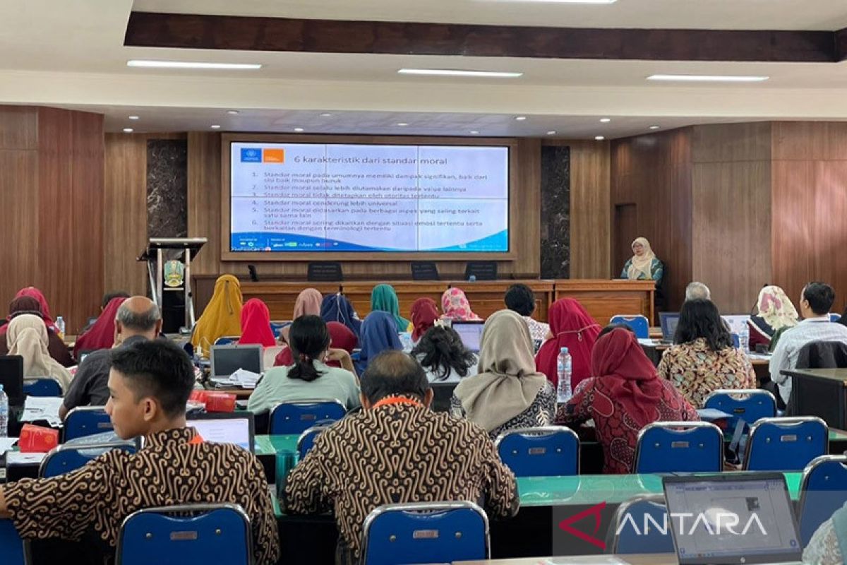 UGM digandeng Smekdors latih guru akuntansi di Jawa Timur