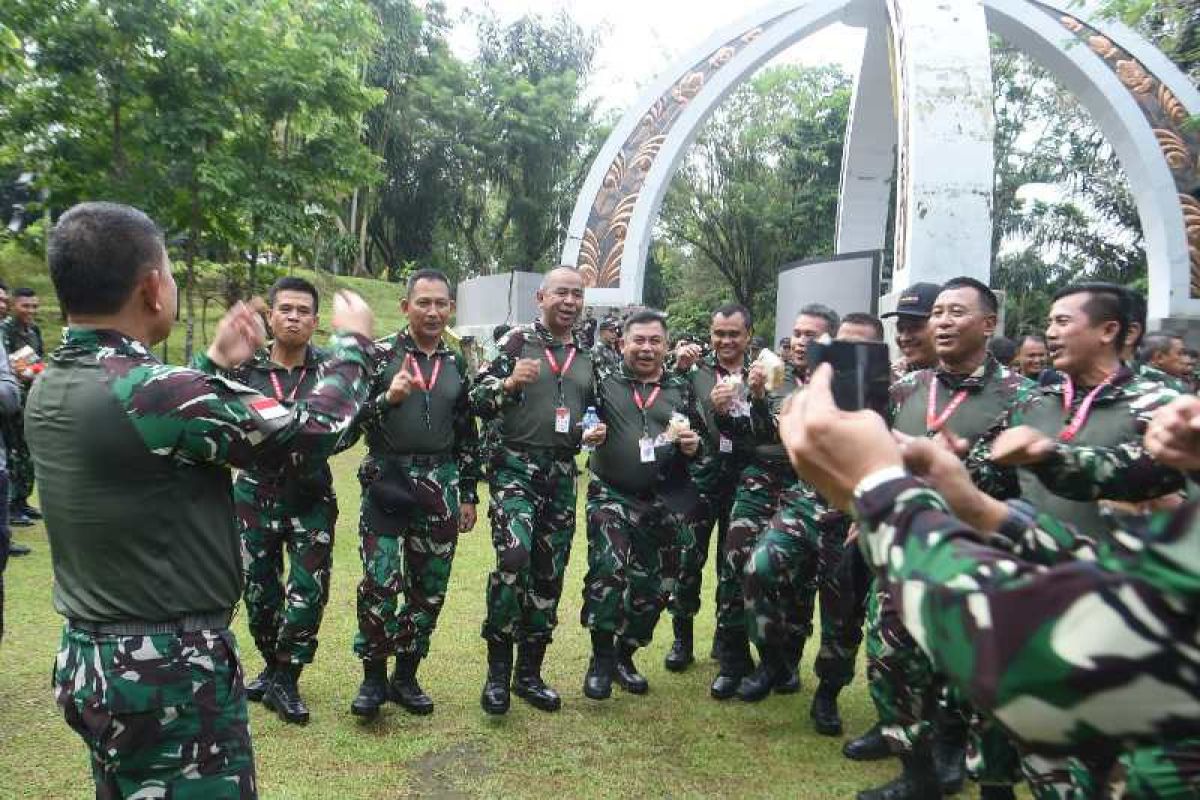 TNI  gelar Apel Komandan Satuan 2023 di Akmil Magelang