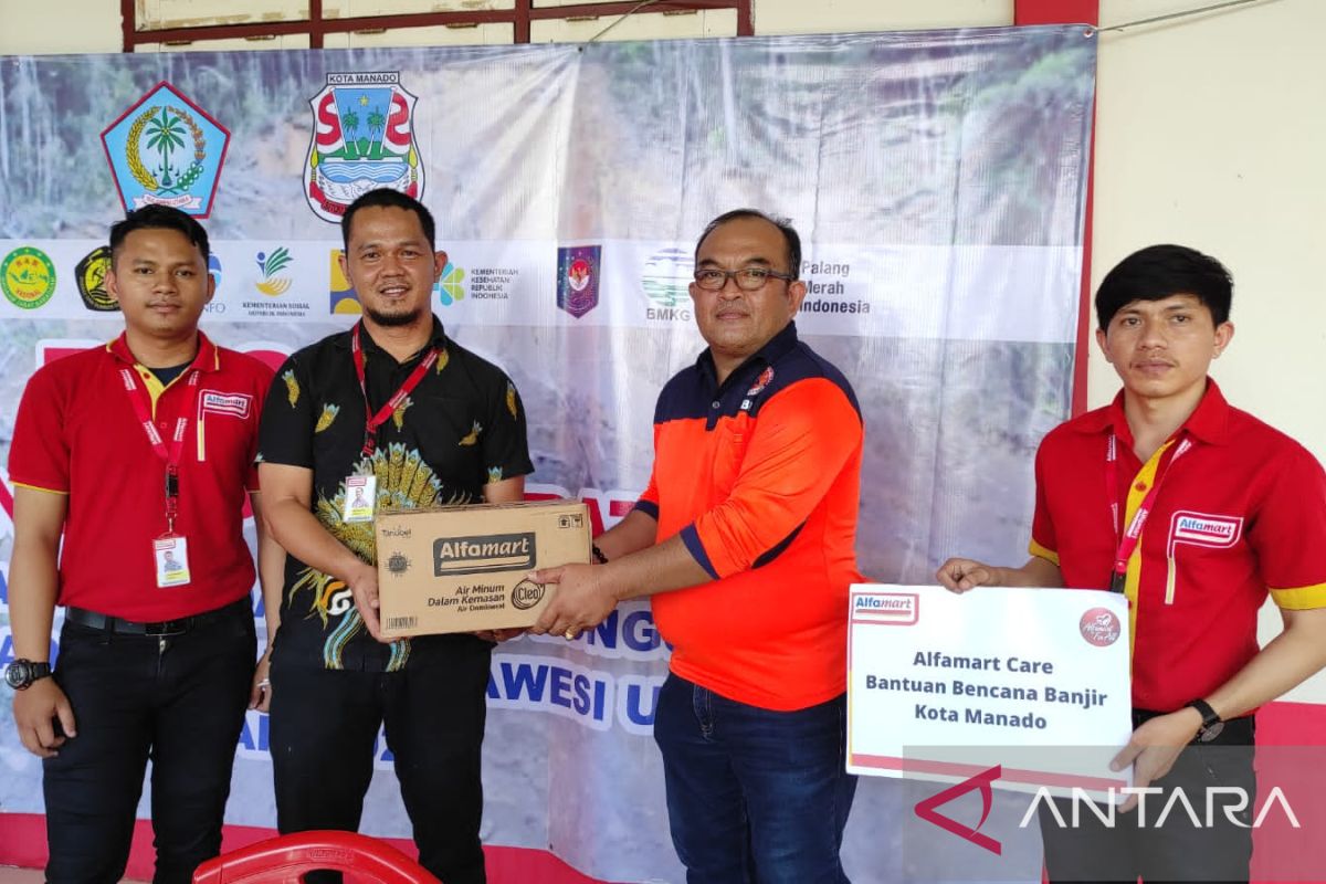 Alfamart salurkan bantuan bagi korban bencana Manado