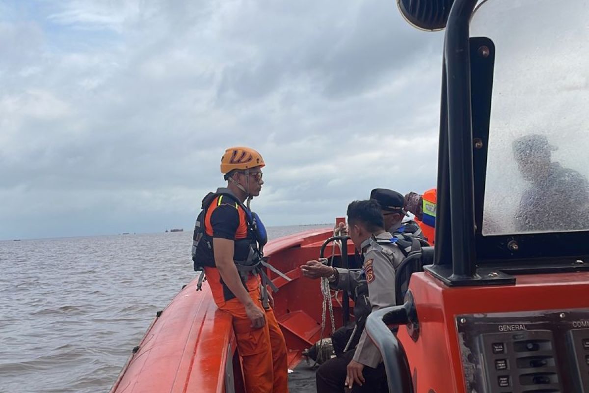 SAR gabungan selamatkan dua nelayan Jambi di perairan Kuala Tungkal