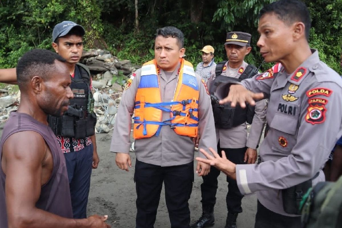 Polda Papua: Warga Iwur bantu cari 3 anggota Polres Pegunungan Bintang