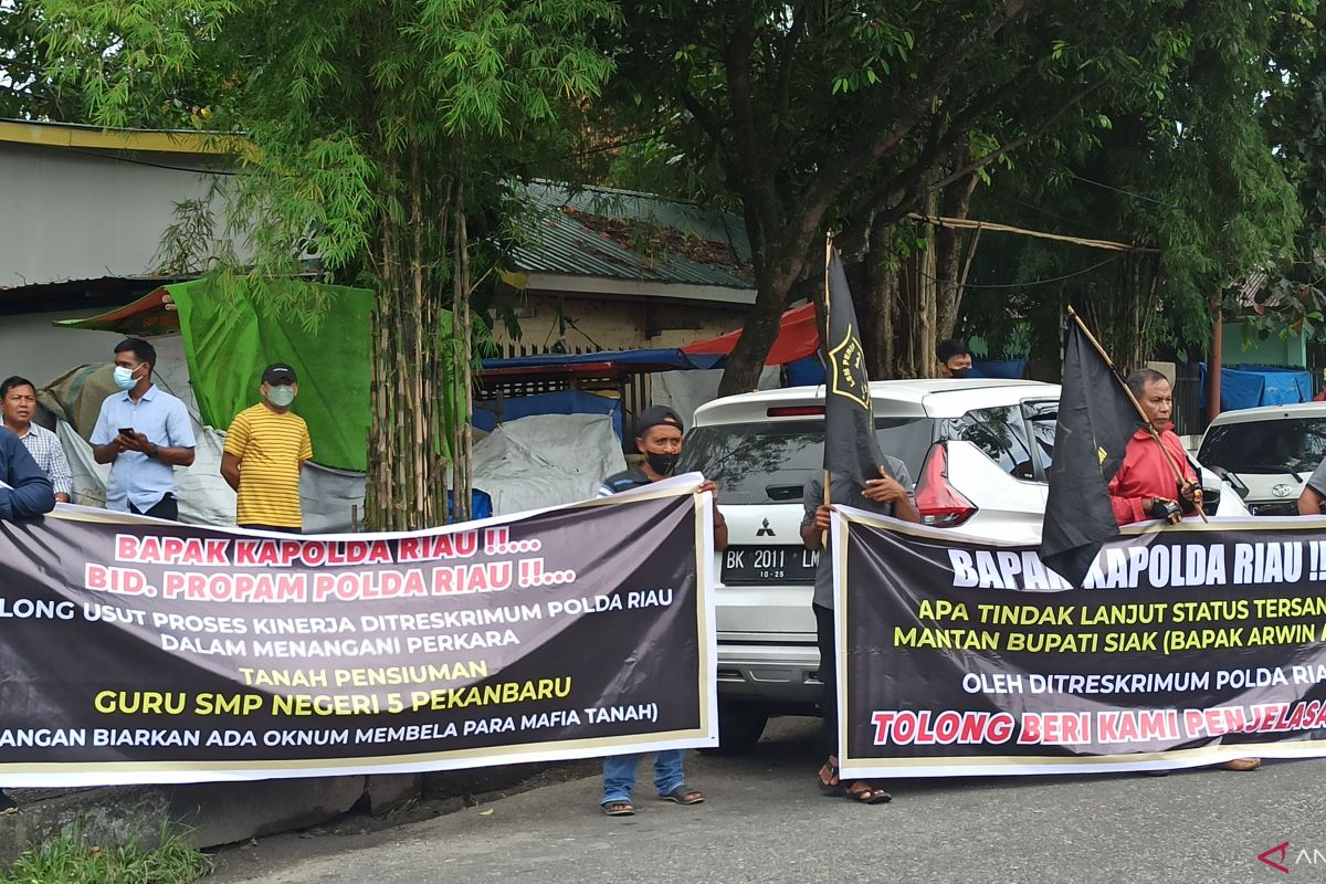 LSM Perisai pertanyakan sejumlah penanganan perkara di Polda Riau