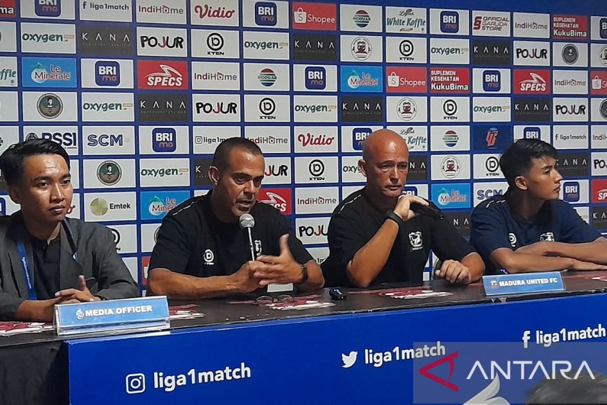 Kalah tiga laga beruntun, pelatih Madura United FC ajukan pengunduran diri