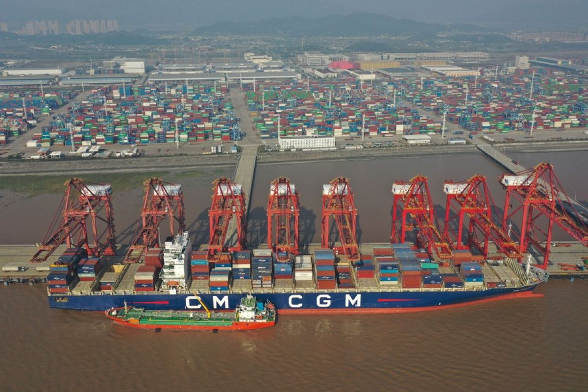 Kargo pelabuhan Ningbo-Zhoushan duduki peringkat pertama global 2022