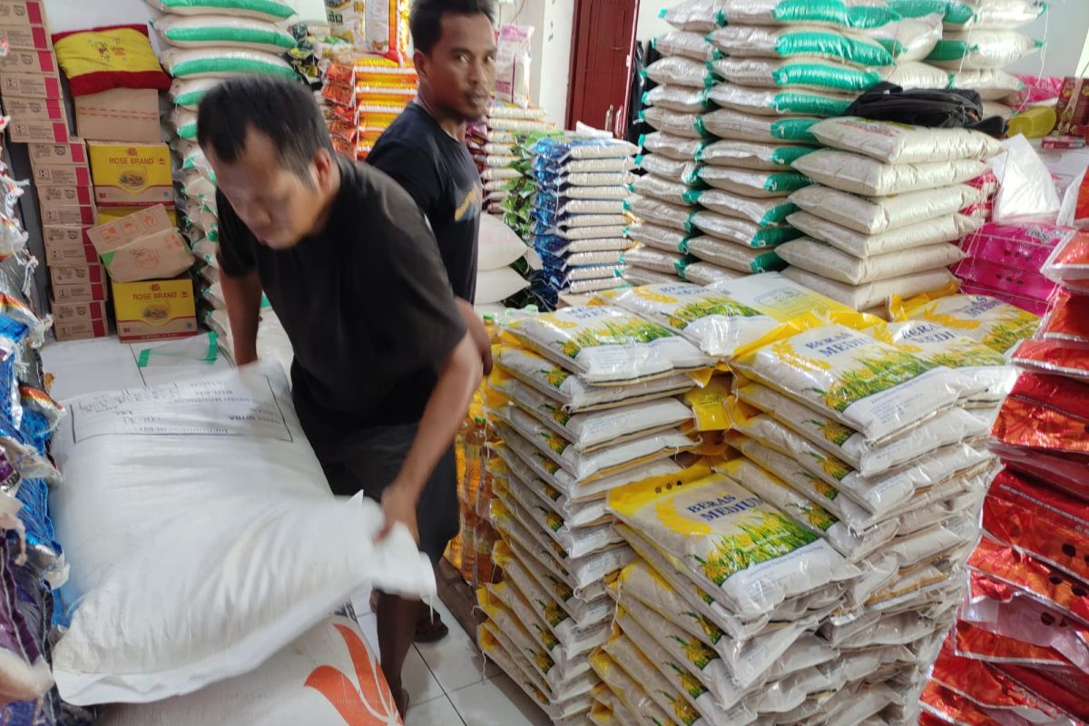 Bulog Paser siapkan stok beras 700 ton jelang puasa