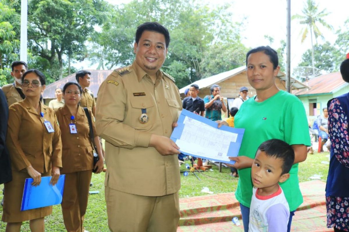 Optimalkan pelayanan publik, Bupati Samosir Ngantor di Desa Simbolon Purba