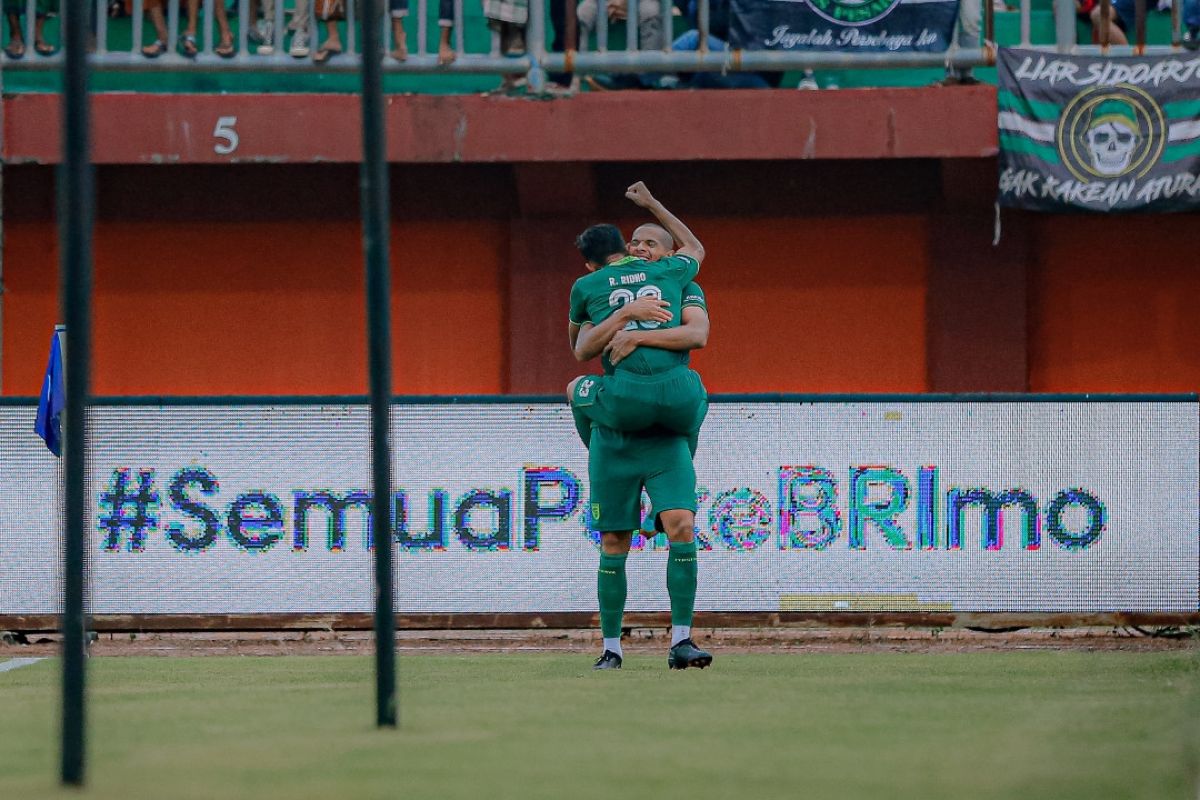 Liga 1: Lelis absen lawan Borneo FC, Riswan duet Rizky Ridho di pertahanan Persebaya