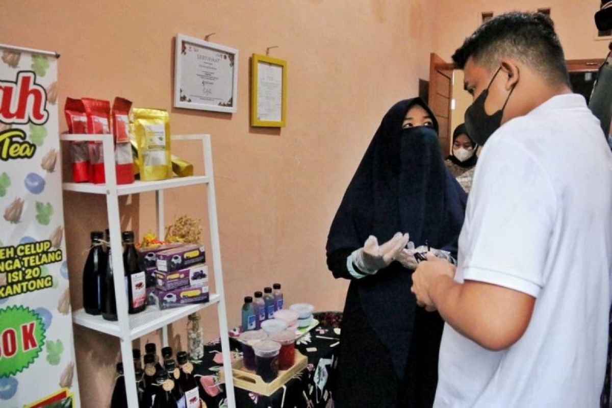 Legislator minta toko modern di Medan pasarkan produk UMKM