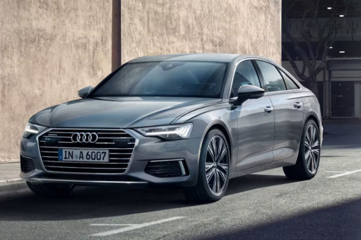 Melihat spesifikasi Audi A6