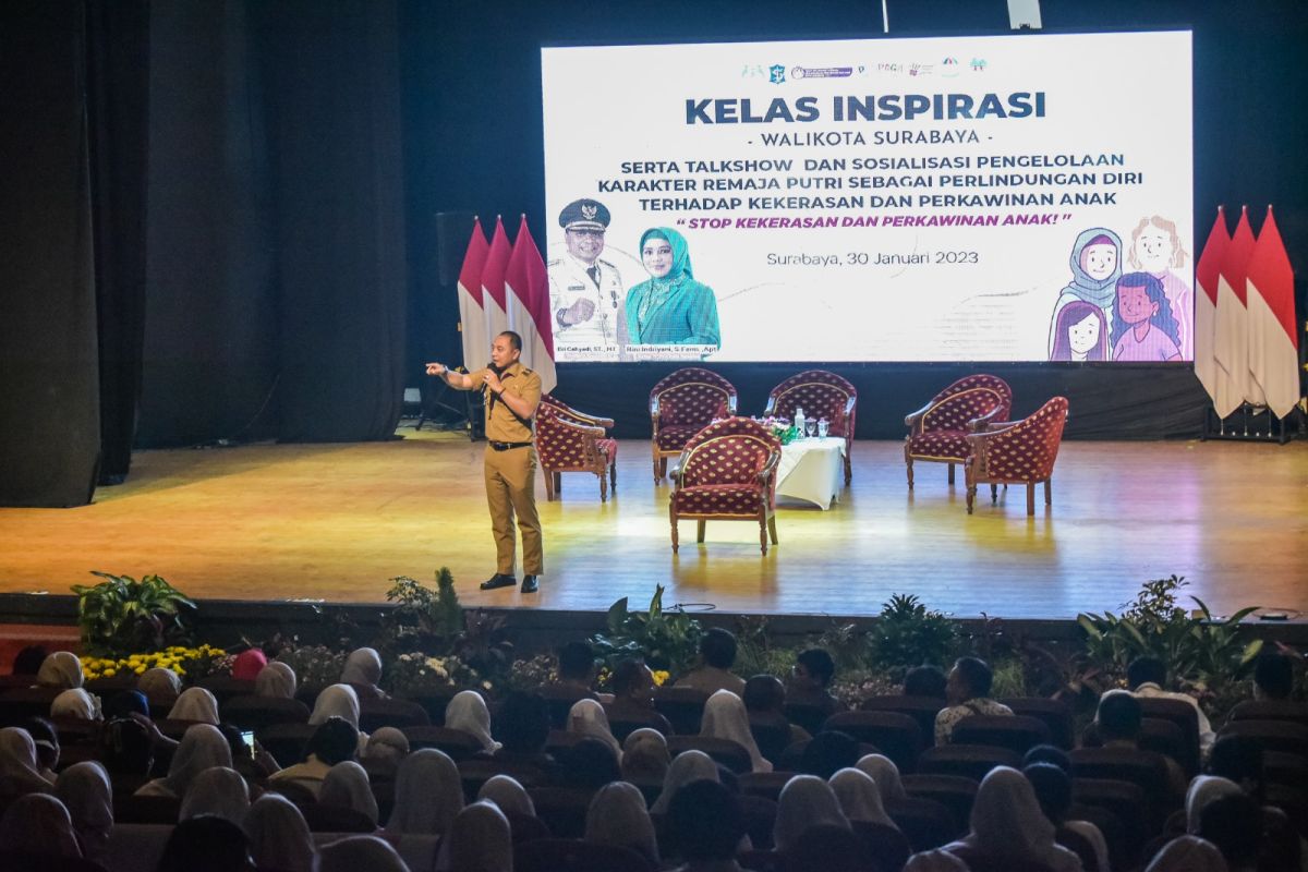 Wali Kota Eri: FAS tempat diskusi di kalangan remaja Surabaya