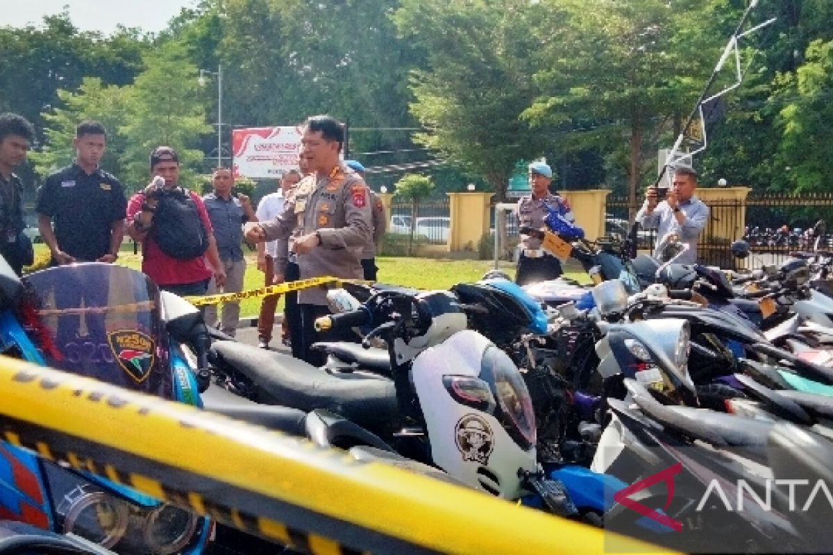 Polresta Padang kandangkan ratusan kendaraan berknalpot brong