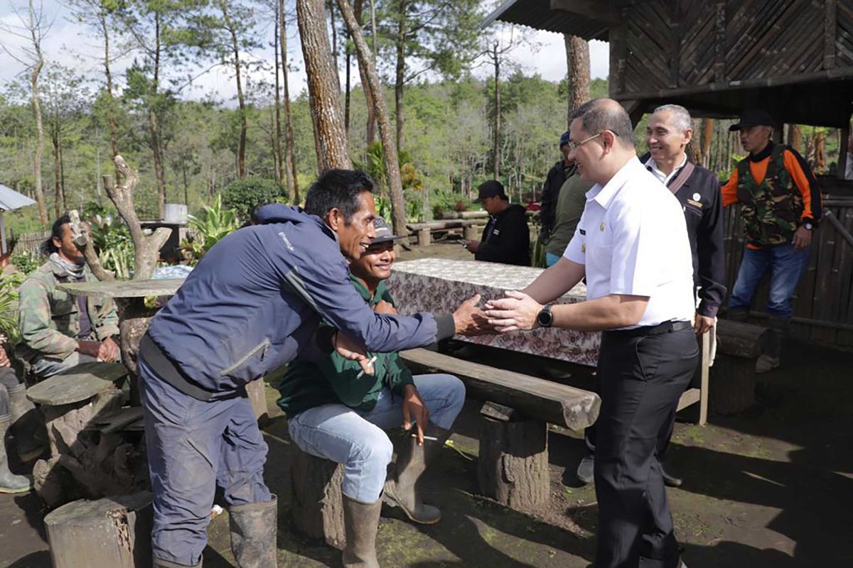 Pemkot Batu dorong peningkatan kesejahteraan petani di kawasan Perhutani