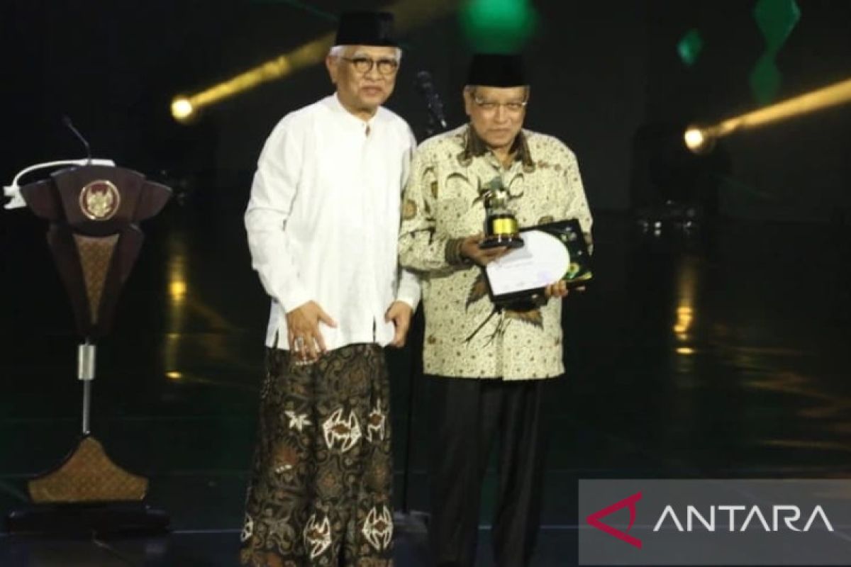 PBNU serahkan Anugerah 1 Abad NU kepada para tokoh pejuang NU