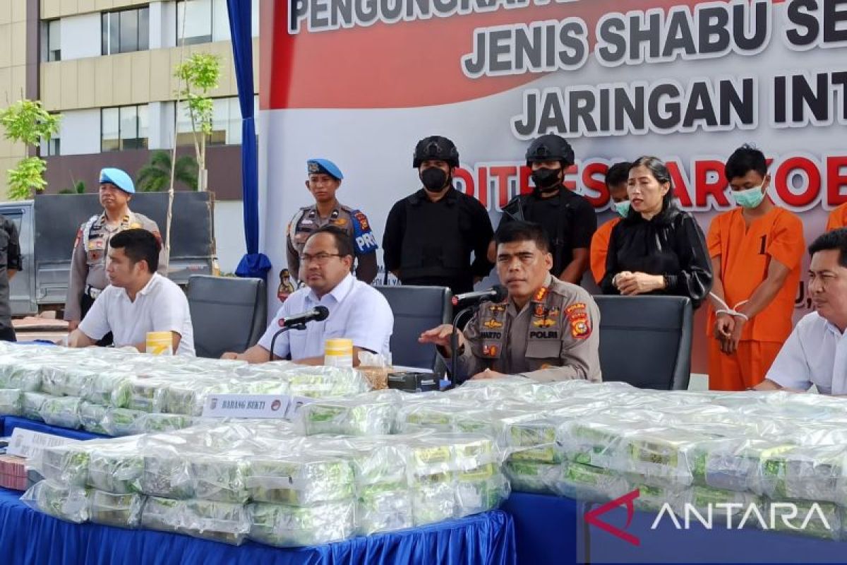 Polisi Riau buru dalang pengedar 276 kg sabu asal Malaysia
