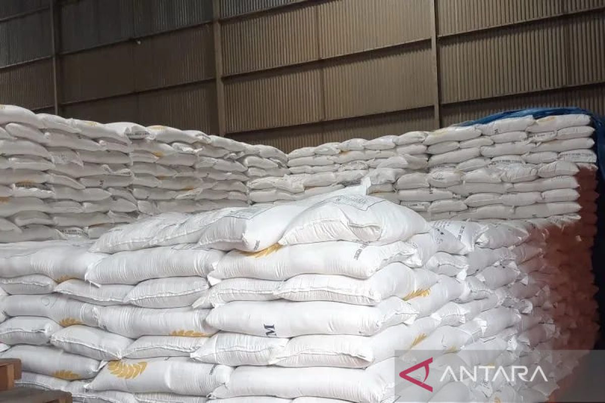 Stok beras Bulog di Papua-Papua Barat 27 ribu ton