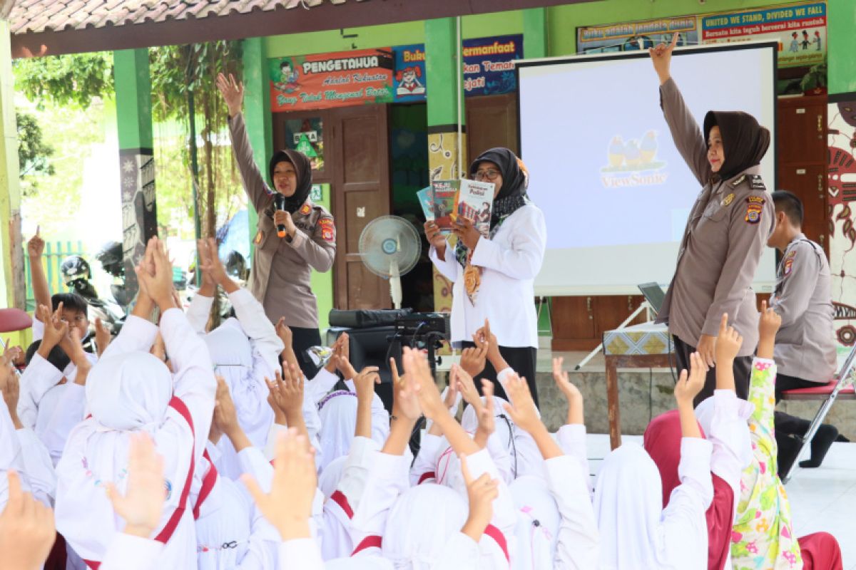 Polres Bantul edukasi siswa SD terkait maraknya isu penculikan anak