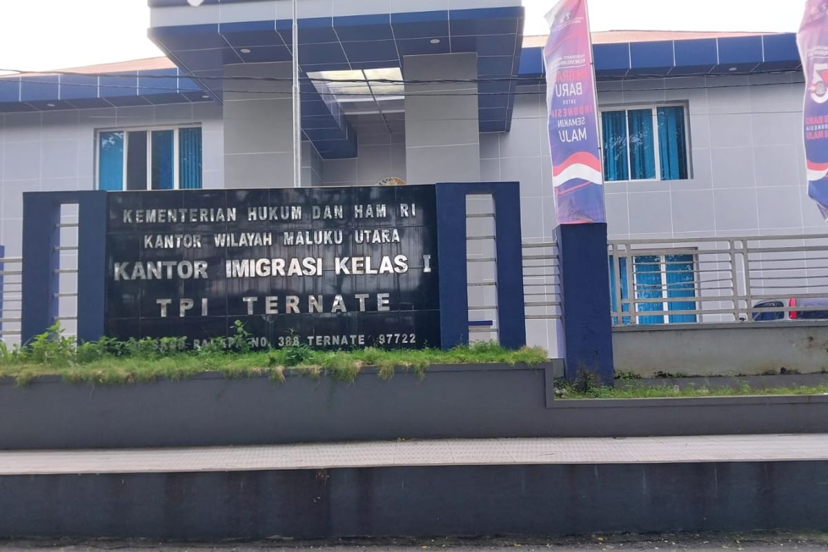 Imigrasi Ternate berlakukan pelayanan paspor melalui aplikasi M-Paspor