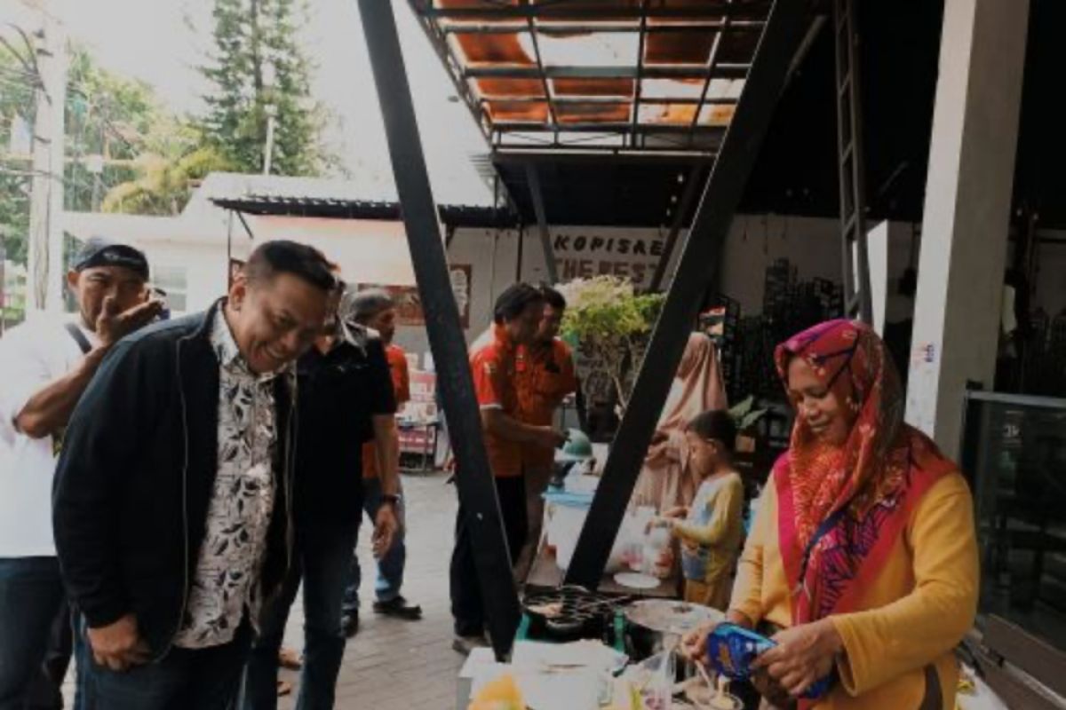 Komisi B minta Kafe di Surabaya sediakan lahan untuk pelaku UMKM