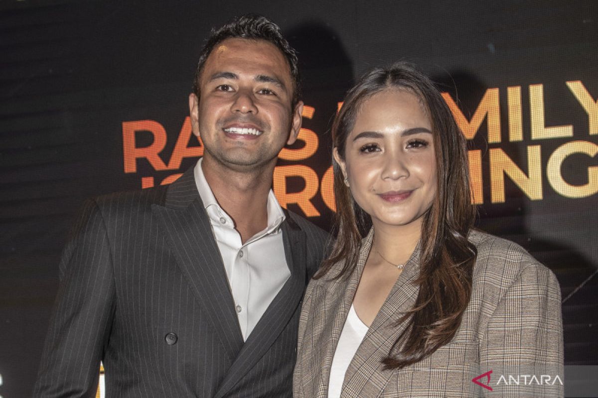 Raffi Ahmad dan Nagita Slavina batasi jam main 