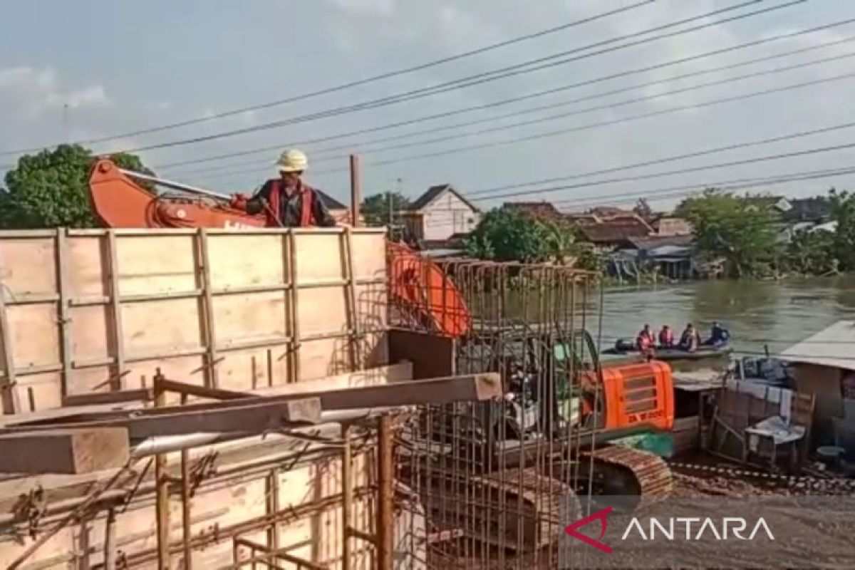 Pembangunan Jembatan Juwana Pati ditargetkan selesai lebih  cepat